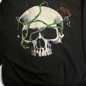 Black Guns and Roses Crewneck Size Large Brand New